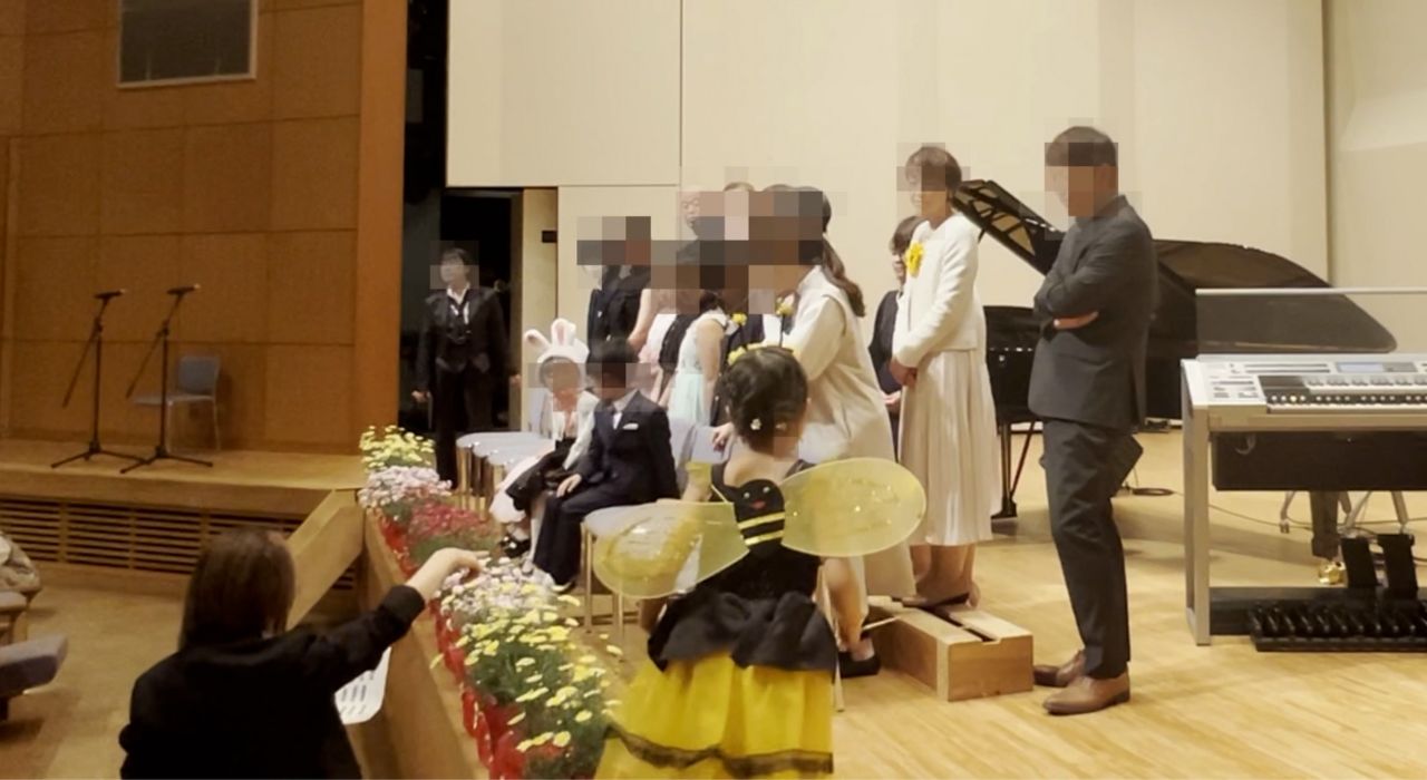 コスプレ演奏の集合写真